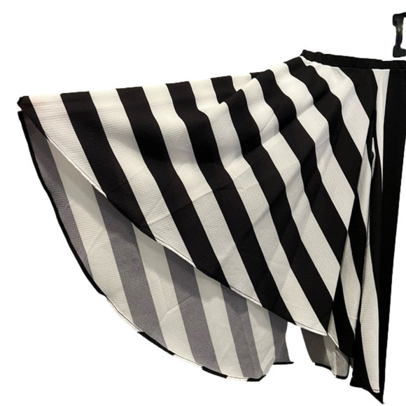 NWT Off The Shoulder Top Size Large - Picture 2 of 4